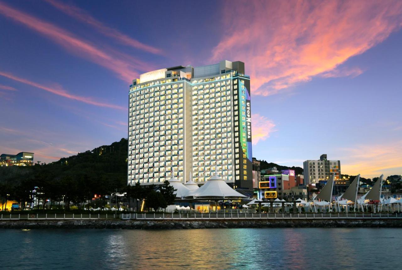 Utop Marina Hotel & Resort ヨス市 エクステリア 写真