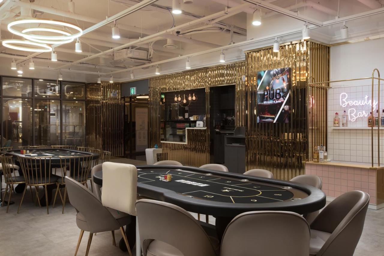 Utop Marina Hotel & Resort ヨス市 エクステリア 写真
