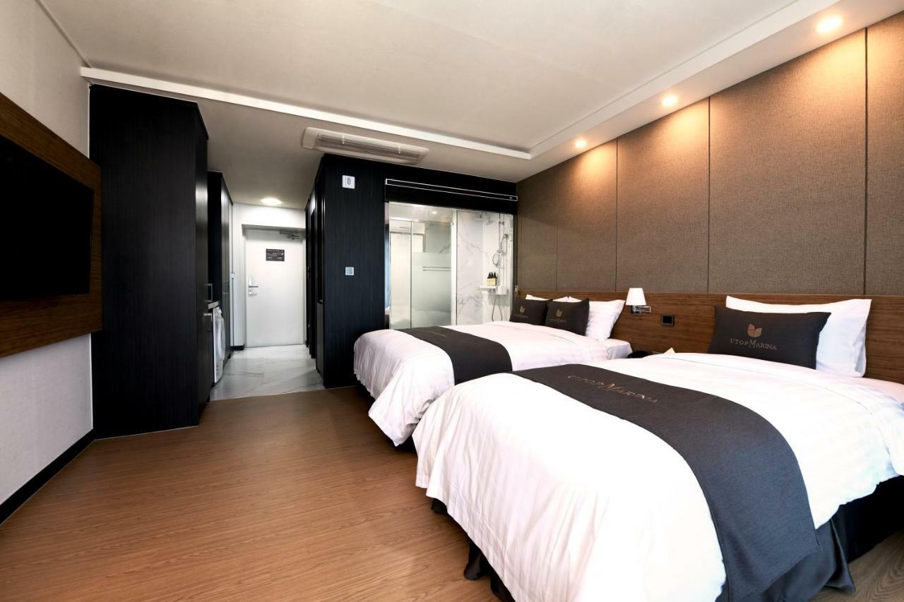 Utop Marina Hotel & Resort ヨス市 エクステリア 写真
