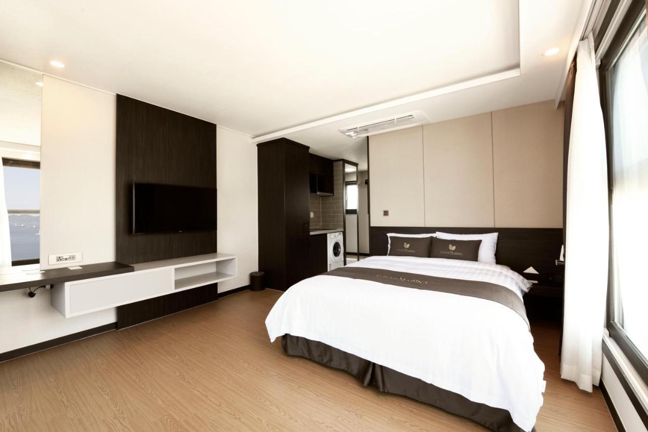 Utop Marina Hotel & Resort ヨス市 エクステリア 写真